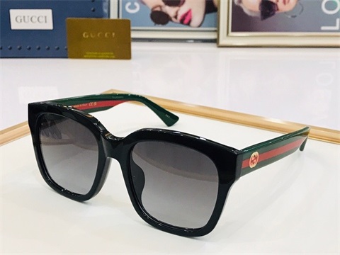 gucci sunglass-083